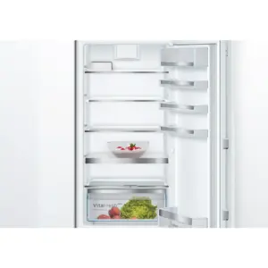Bosch KIS87EDD0 , Integreret køle-fryseskab