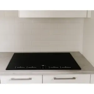 JGNordic PEI3071W, Induktionskogeplade