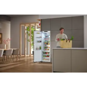 Miele K 7747 D, Integrerbart køleskab